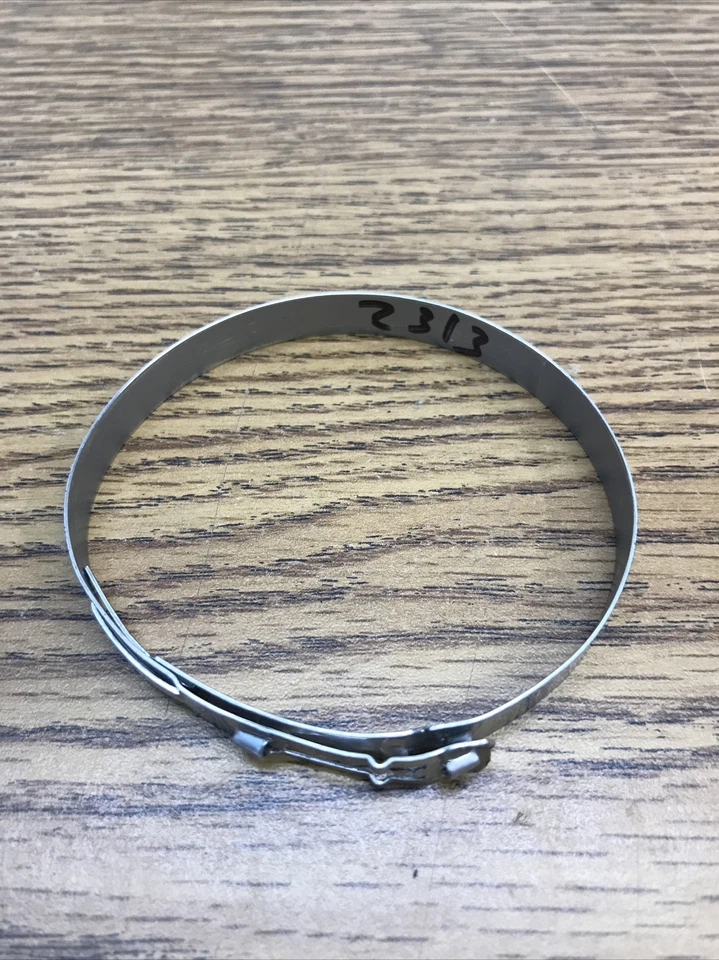 BMW R1200RT 2014 A 2018 PIEZA ABRAZADERA SILENCIADOR # 13717672313 Foto 1 de 3