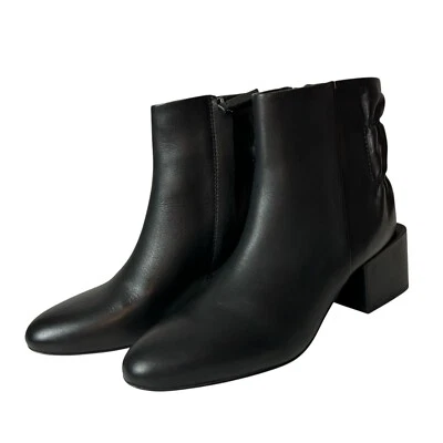 Botines para mujer DIesel de cuero negro talla 9” Foto 1 de 4