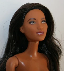 Mattel Barbie Doll Brown Hair, Light Brown Eyes, Articulated Legs, Flat Feet - Picture 1 of 10