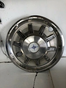 TAPA EMBELLECEDOR RUEDA GENUINA DATSUN-NISSAN 230 330 260C SEDÁN A - Imagen 1 de 1