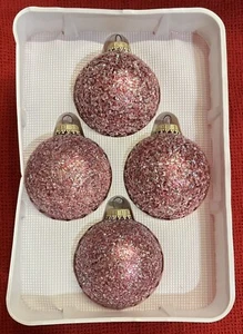 4 Vintage Christmas by Krebs Round Pink Glittery Glass Ornaments - Picture 1 of 3