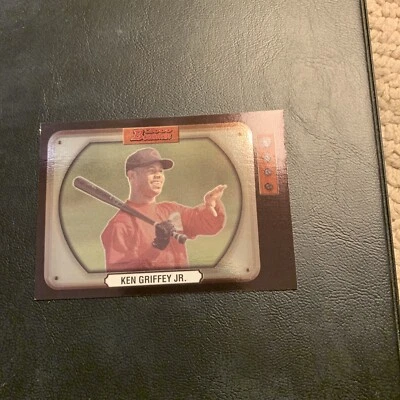 B51a ￼Ken Griffey Jr #122 Cincinnati reds 2000 Bowman retro￼ - Image 1 of 2