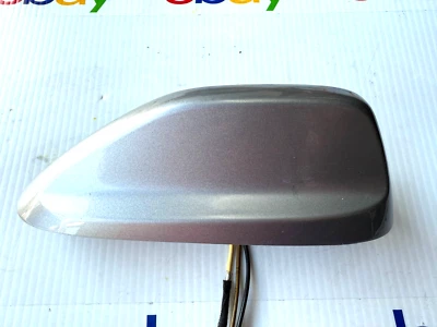 2014-2018 JEEP GRAND CHEROKEE ROOF SHARK FIN ANTENNA ASSEMBLY SILVER OEM - Image 1 of 4
