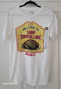 NEU Welcome To Camp Crystal Lake Freitag der 13. T-Shirt weiß Größe/M neu mit Etikett $ 21,99 - Bild 1 von 5