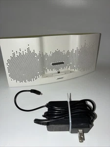 Bose SoundDock XT Speaker Iphone Lightning Connector Model 415209 w/ Power Cord - Picture 1 of 7