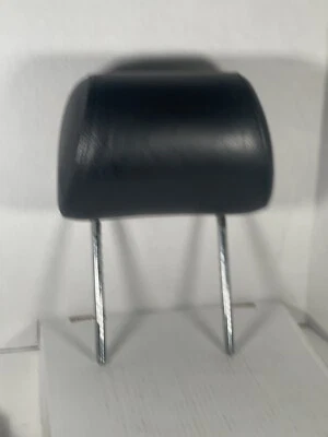 AUDI A6 2000 REPOSACABEZAS CUERO NEGRO asientos traseros Foto 1 de 4