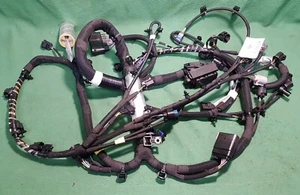 RANGE ROVER SPORT 4.4 V8 ENGINE WIRING HARNESS LOOM NEW LR070553 - Picture 1 of 10
