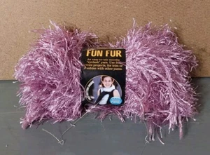 Hilo divertido para pestañas de piel marca Lion violeta púrpura claro 64 yardas 1,75 oz - Imagen 1 de 3
