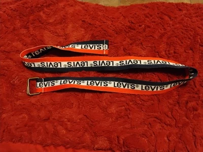 Levi’s 编织标志条纹拼字腰带蓝色红色白色 38 英寸青少年 OS 均码 — 第 1/3 张图片