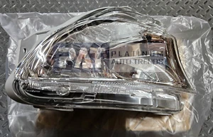 GENUINE LEXUS LS 460 2007-2009 FOG LAMP ASSEMBLY RH, 81211-50090 - Picture 1 of 2