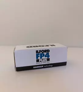 Ilford FP4 Plus - Black & white print film 120 - Exp: Sept 2022 - Picture 1 of 2