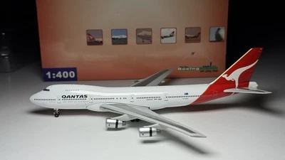 Blue Box 1:400 Qantas Airways B747-200 VH-EBQ Read - Image 1 of 4