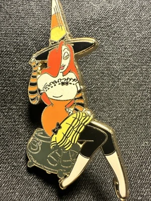 Disney Shopping - Serie de disfraces de conejo Jessica - Prendedor de bruja caramelo Foto 1 de 3