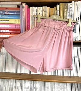 Nuevo Pantalones Cortos Madeleine Thompson Damas S XS 8 Seda Pura Cintura Alta Dobladillo Curvo - Imagen 1 de 7