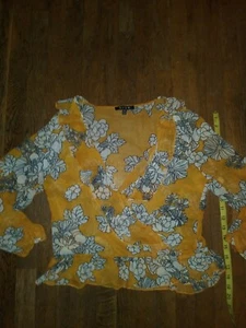 Hype short sleeve sheer bow wrap blouse size medium mustard yellow white floral - Picture 1 of 6