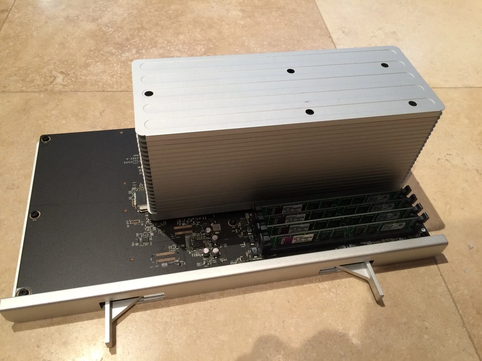 6-Core Apple Mac Pro CPU Tray Upgrade 4-Core 3.33GHz 2009 2010 4,1 5,1 Westmere - Image 1 of 2