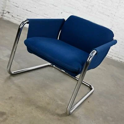 Silla eslinga voladiza vintage moderna azul real y cromada Foto 1 de 4