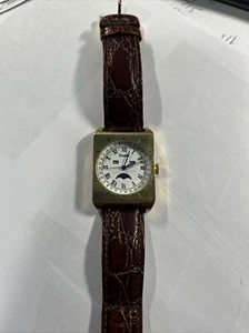 Stauer Watch Unisex 33mm Gold Tone Moon Phase Calendar Leather Band - Picture 1 of 6