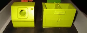 2 pz BAMBOLA VERDE AVOCADO MOBILI DOPPIA CIOTOLA LAVANDINO E LAVATRICE - Foto 1 di 1