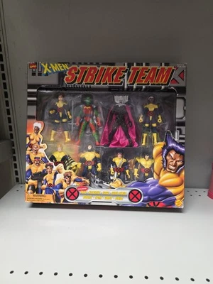 Marvel Comic Toy Biz X-Men Strike Team Action Figure Set - Image 1 of 4