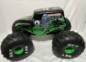 Grave Digger Mega All-Terrain 1:6 Scale Monster Jam RC • Not Tested No Remote  - Picture 1 of 24