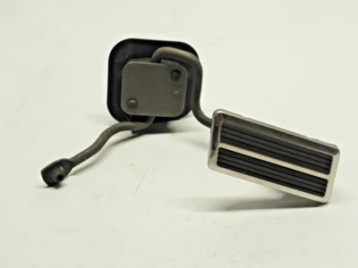 VINTAGE 1973-76 MOPAR A B E BODY 1981-93 DODGE TRUCK GAS PEDAL ASSEMBLY #3671718 - Image 1 of 4