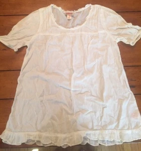 Girls Size M Mossimo Supply Co White Short Sleeve Shirt 100% Cotton Sheer Stripe - Picture 1 of 9