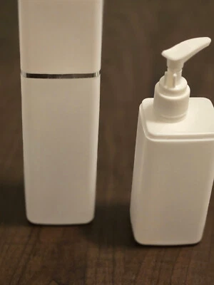 Box of 10 high efficiency asymetrical lotion bottles (2 variations) - Image 1 of 4