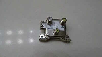 Extreme Broadband BDS102VF 2-Way Digital Vertical Splitter - Image 1 of 3