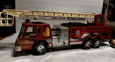 1989 Nylint Water Canon Sound Machine Fire Truck Pressed Steel Near Mint & WORKS - Image 1 of 4