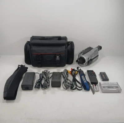 Sony Handycam DCR-TRV310  Digital 8 Camcorder With Nightshot Tested & Works - Image 1 of 4