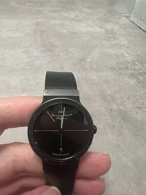IWC Porsche Design schwarzes Zifferblatt Damenuhr  - Bild 1 von 4