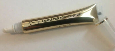 Sally Hansen Peeling Suave para Tratamiento de Labios Ásperos Suave Anti Envejecimiento Sin Cardar Foto 1 de 4