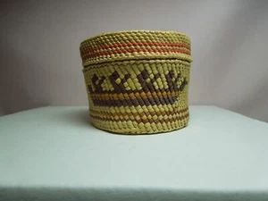 Makah/Nootka Polychrome Lidded Basket with Hunters in a Canoe and A Whale - Picture 1 of 6