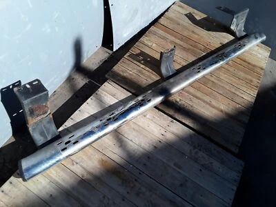 2007 - 2009 DODGE RAM 3500 LEFT DRIVER SIDE RUNNING BOARD NERF STEP BAR OEM - Image 1 of 4