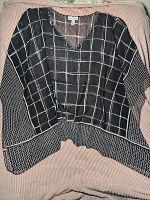 Top transparente Susan Graver blanco y negro con patrón de cuadros para mujer talla grande (Mc) Foto 1 de 4