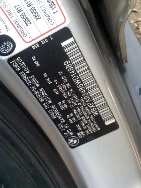 Driver Grille Upper Bumper Mounted Black Center Fins Fits 04-06 BMW X3 1402288 Foto 1 de 4