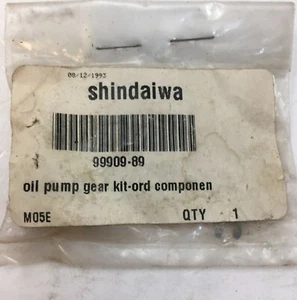 GENUINE OEM SHINDAIWA 99909-89 Oil Pump Gear Repair Kit 550 575 680 695 Chainsaw - Picture 1 of 2