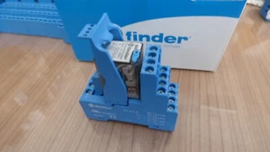 Finder 58.34.9.024.0050 Koppel Relais 24V DC 4 Wechsler 7A - Bild 1 von 2