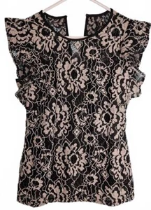 White House Black Market Black Lace Ruffle Top Size 0 NWT - Picture 1 of 7
