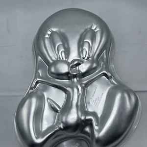 Tweety Bird cake pan Looney Toons Wilton Vintage 2105-3201, 1998 - Picture 1 of 3