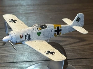 CORGI Aviation Archive US34308 FW 190A4 FOCKE WULF NOSE ART 1:72 LIMITED EDITION - Picture 1 of 12