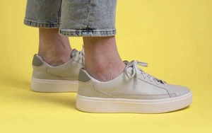 Kizik Vegas Pebble Gray Leather Lace Up Sneakers Comfort Women’s Shoes Size 9.5 - Picture 1 of 10