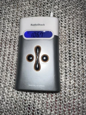 Radio Shack 12-470 Stereo Pocket Radio AM/FM/TV/WX Vintage Working w/Antenna 65 - Image 1 of 4