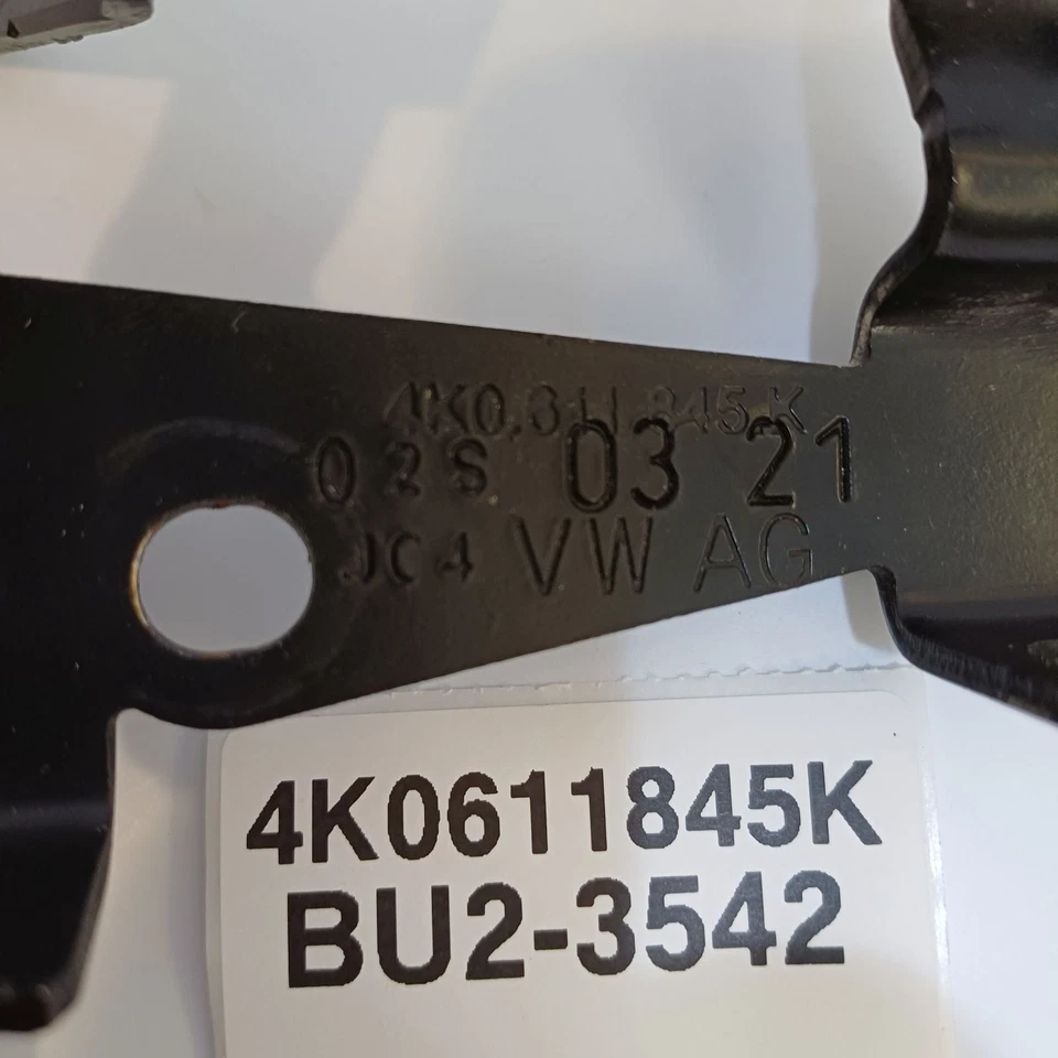 2019-2025 Audi A6 Brake Hydraulic Line Bracket Rear Lower 4K0611845K - Image 1 of 4