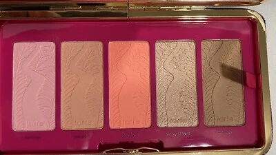 Bolso sin asas TARTE Life Of The Party paleta de rubor de arcilla amazónica y brillo  Foto 1 de 4