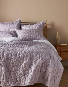 Anthropologie Embroidered Tatiana Quilt Soft Tencel Texture Lilac King Size NEW - Picture 1 of 7
