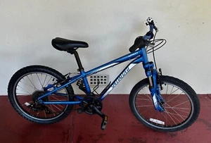 Specialized Hotrock 20" Mountain Bike (Perfect for 6-9 YEAR OLD) - Picture 1 of 4