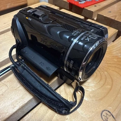Sony HDR-PJ210 Camcorder with Built-in Projector, Battery Included, Used - Image 1 of 4