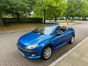 2.0 Peugeot 206 CC cabriolet LOW MILES 60k ULEZ fsh cheap convertible full mot - Picture 1 of 22
